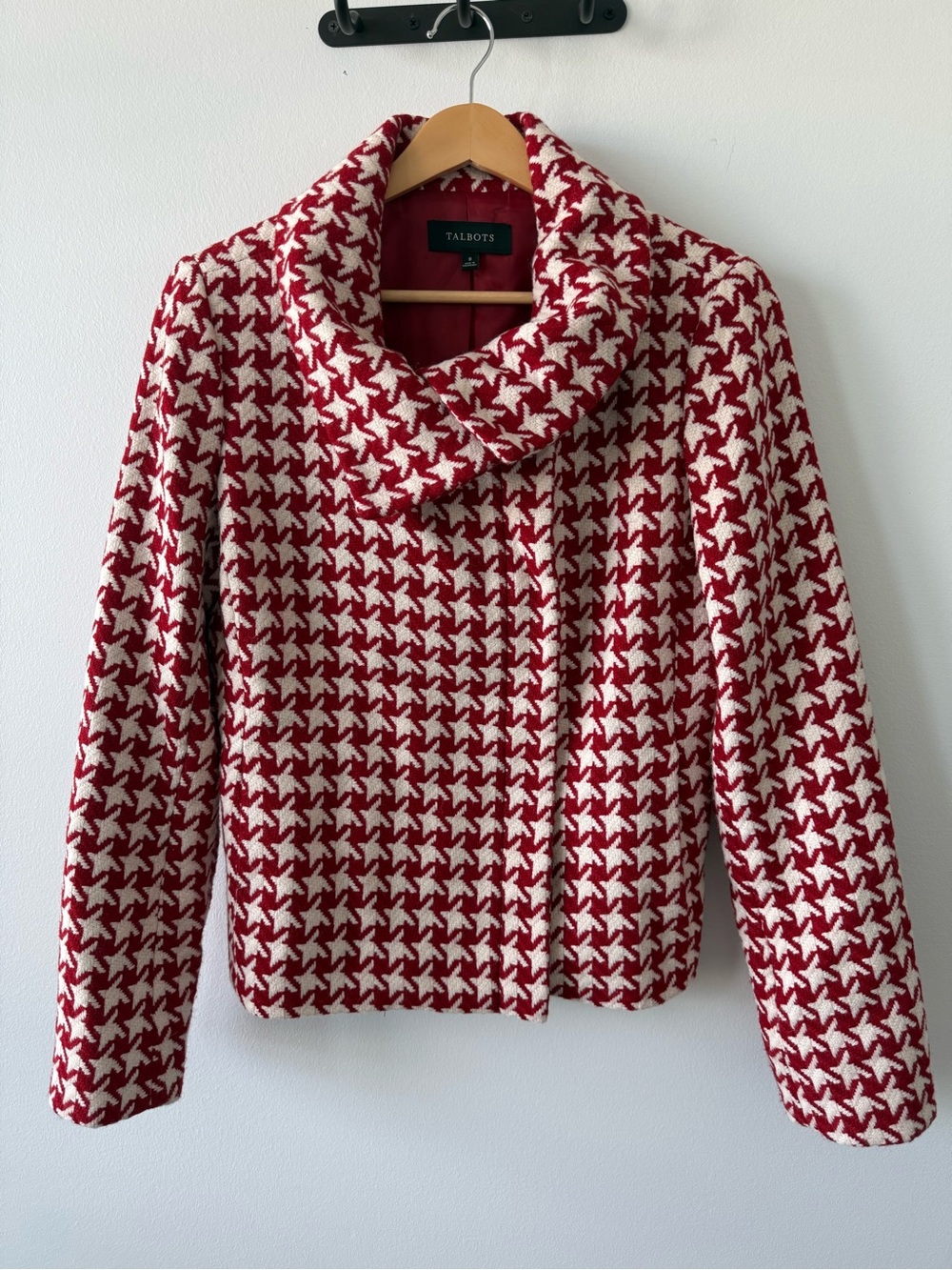 Talbot's Red and White Houndstooth Blazer - Picture 3 of 8